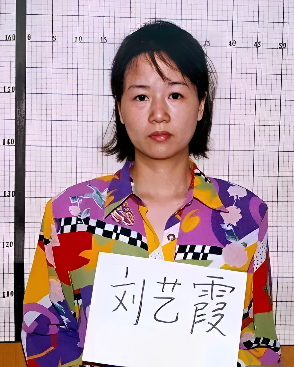 刘艺霞和李少洋在外表上是一对绝配.