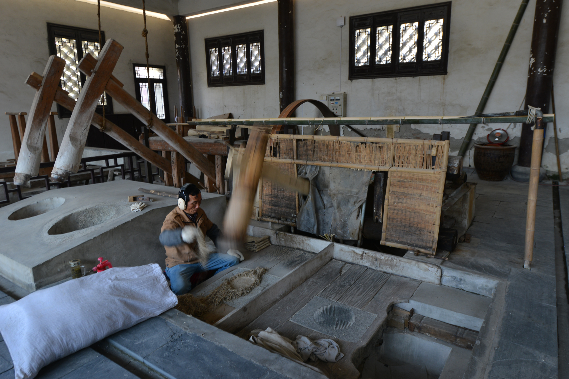 红星宣纸的生产过程.