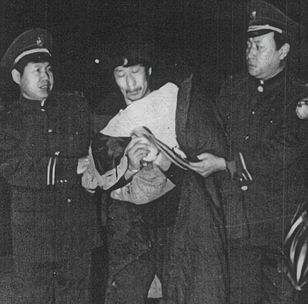 "中国第一悍匪"白宝山,落网时依旧嚣张,最终被枪决.