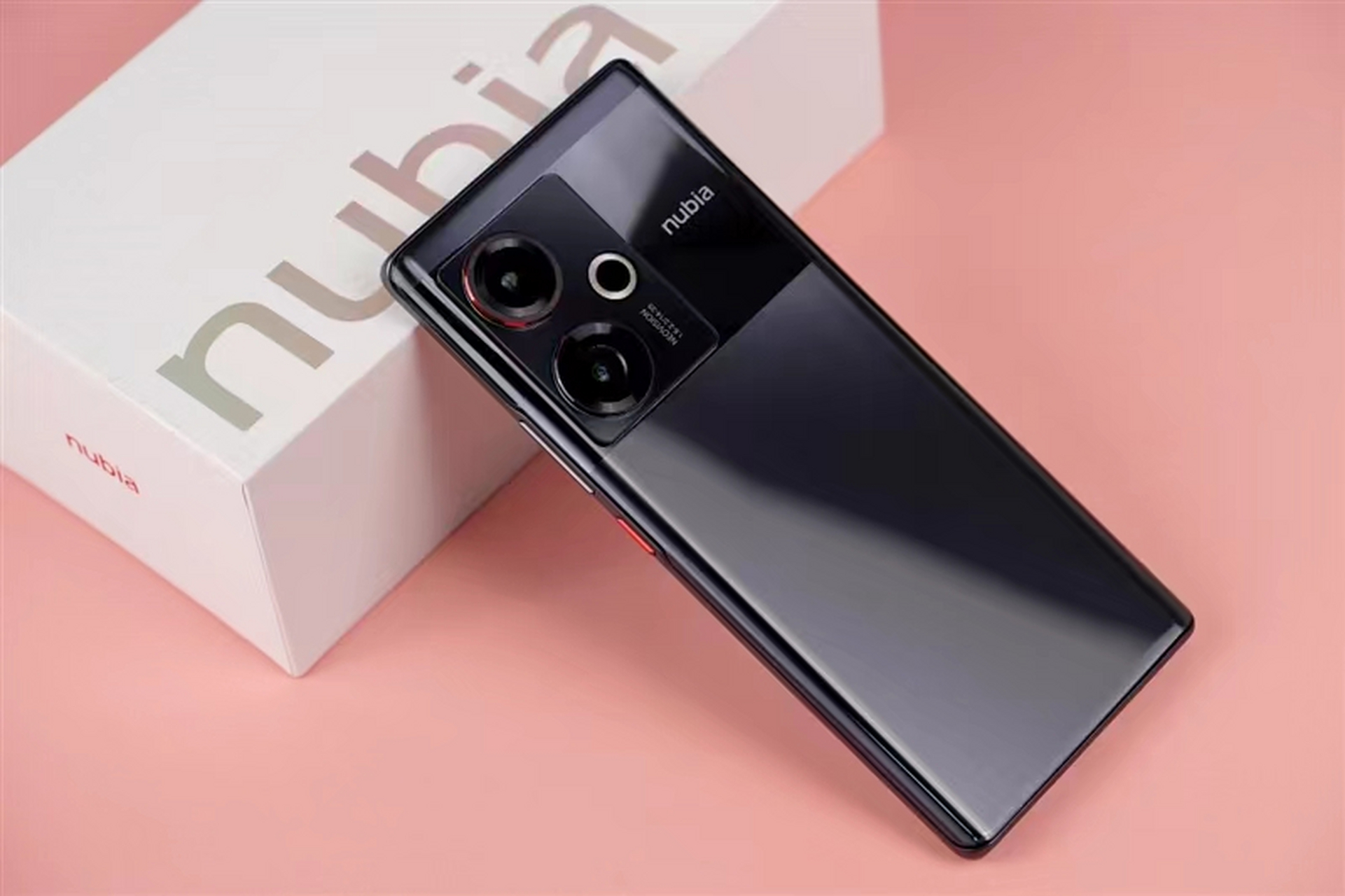 没想到618大促还没有开始,努比亚先行动了,骁龙8gen2手机已经跌破3k