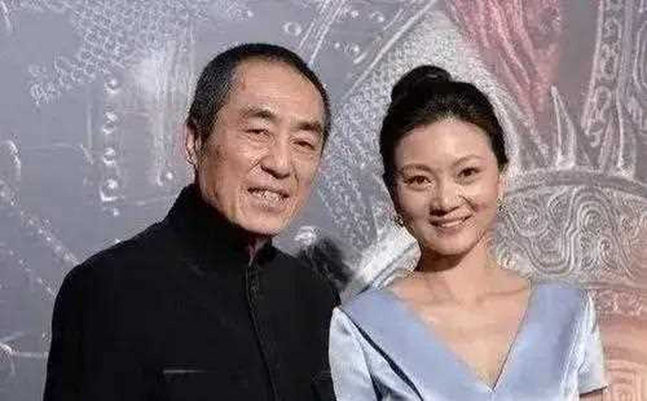 年,年过半百的张艺谋和小她32岁的模特王海珍,远赴澳洲拍广告.