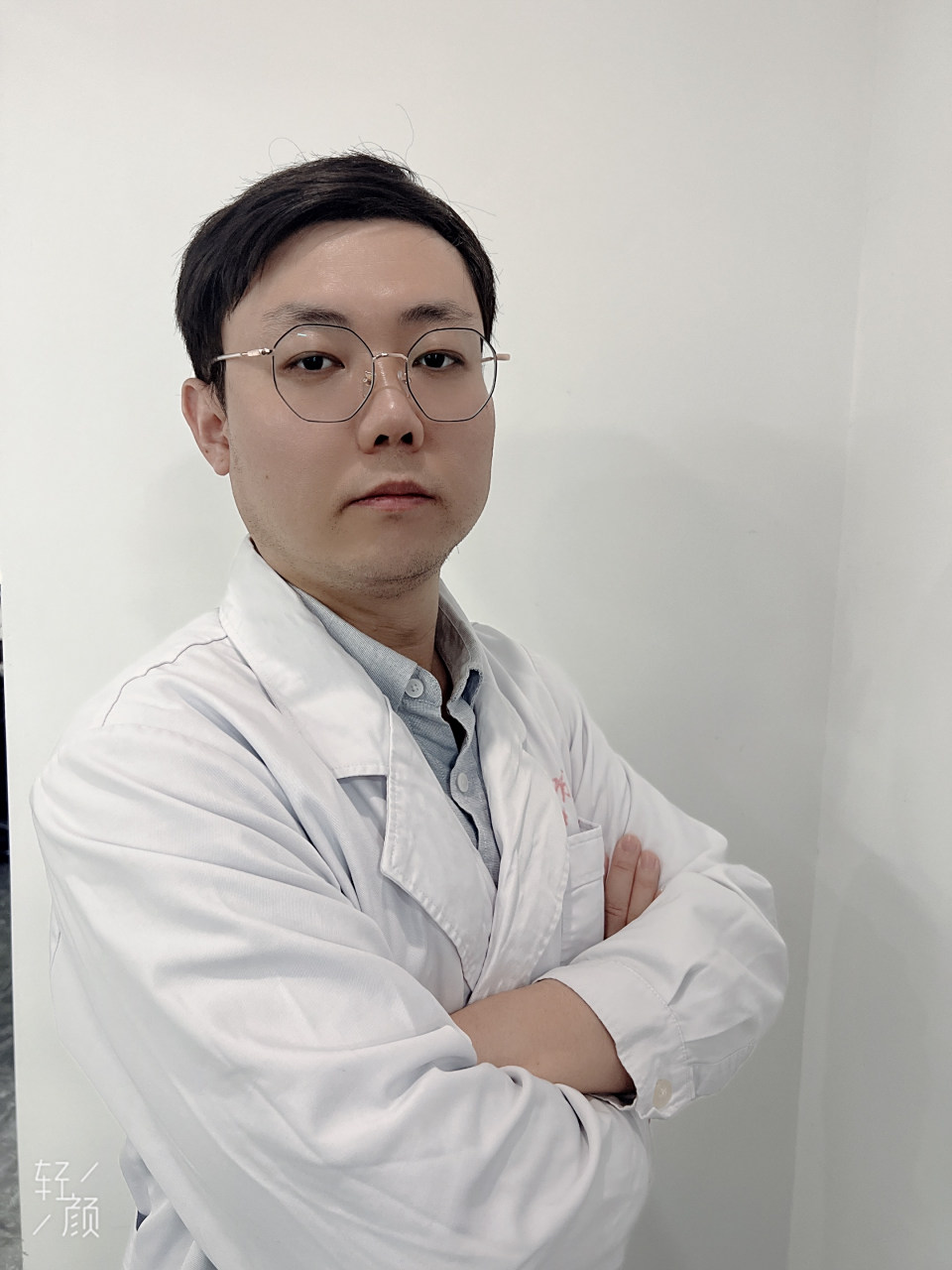 大家好,我是中医安佳琳,就职于北京公立三甲医院,是一名中医减肥医生