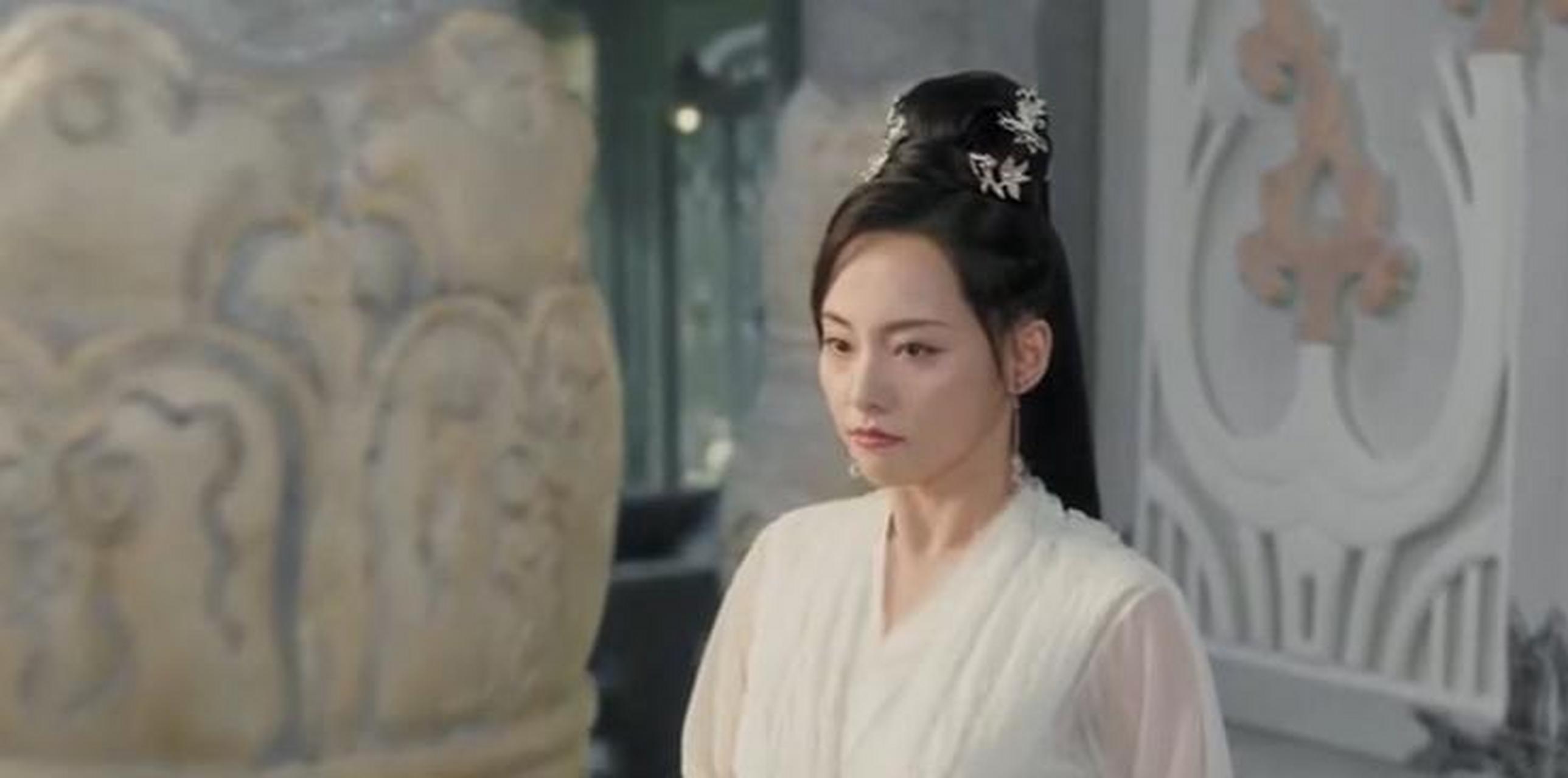 都过来补全张嘉倪的填空题:  02张嘉倪:"我演的芜浣正在逐渐___"