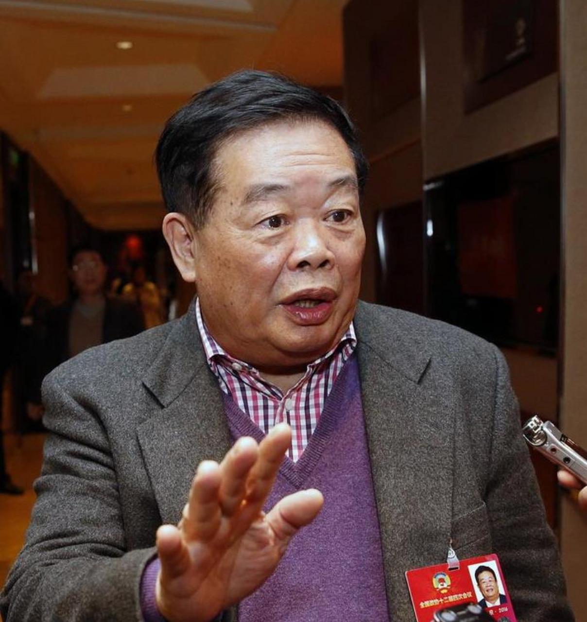 千亿富豪曹德旺,给妻子写了一封信提出离婚,原因是他