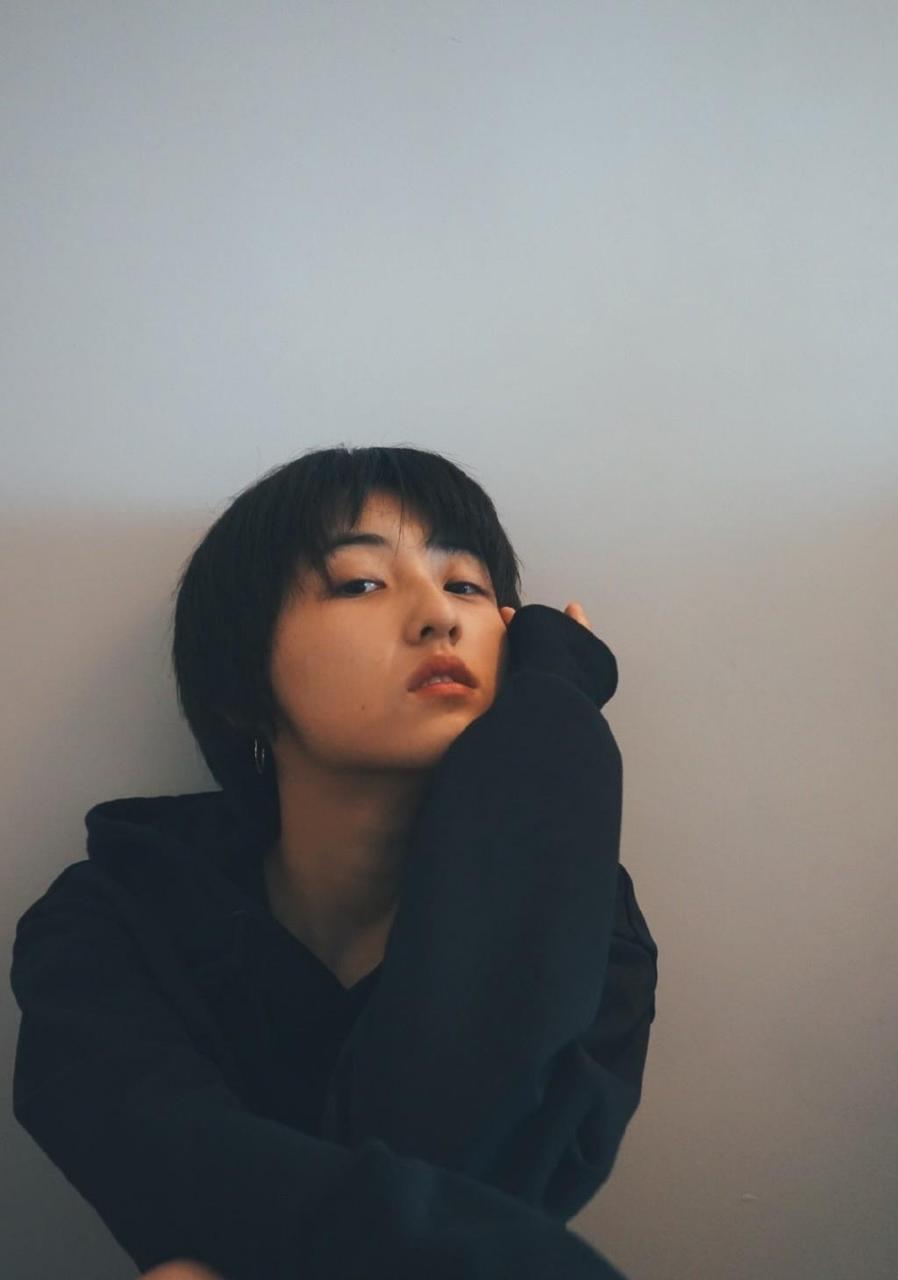 19岁生日快乐 张子枫短发俏丽美照