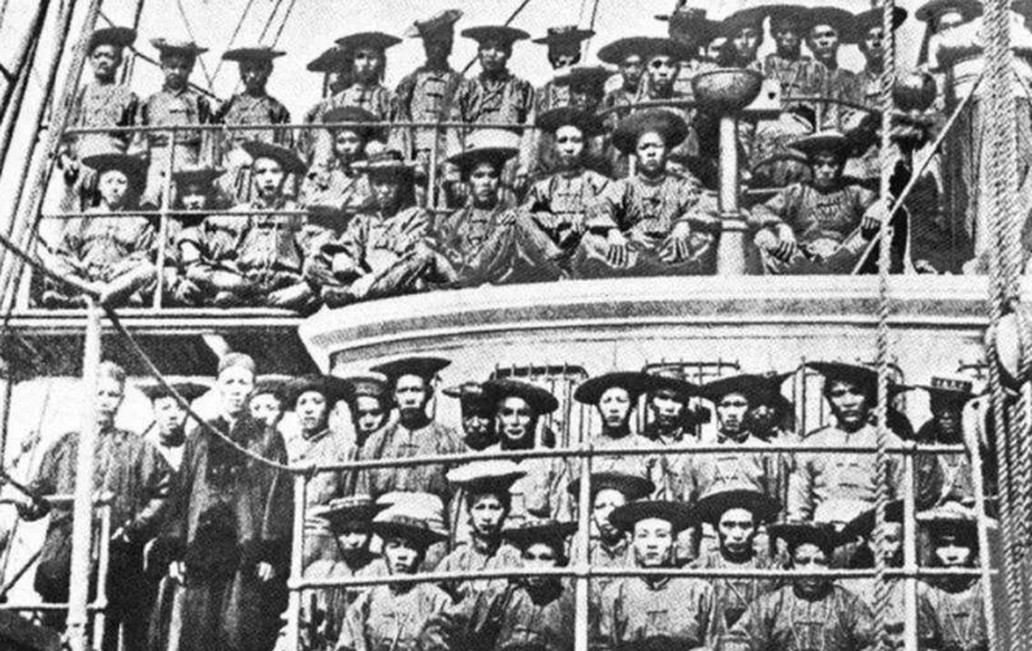 1881年,清政府派丁汝昌带着200多名北洋水师水手,远赴英国开回超勇