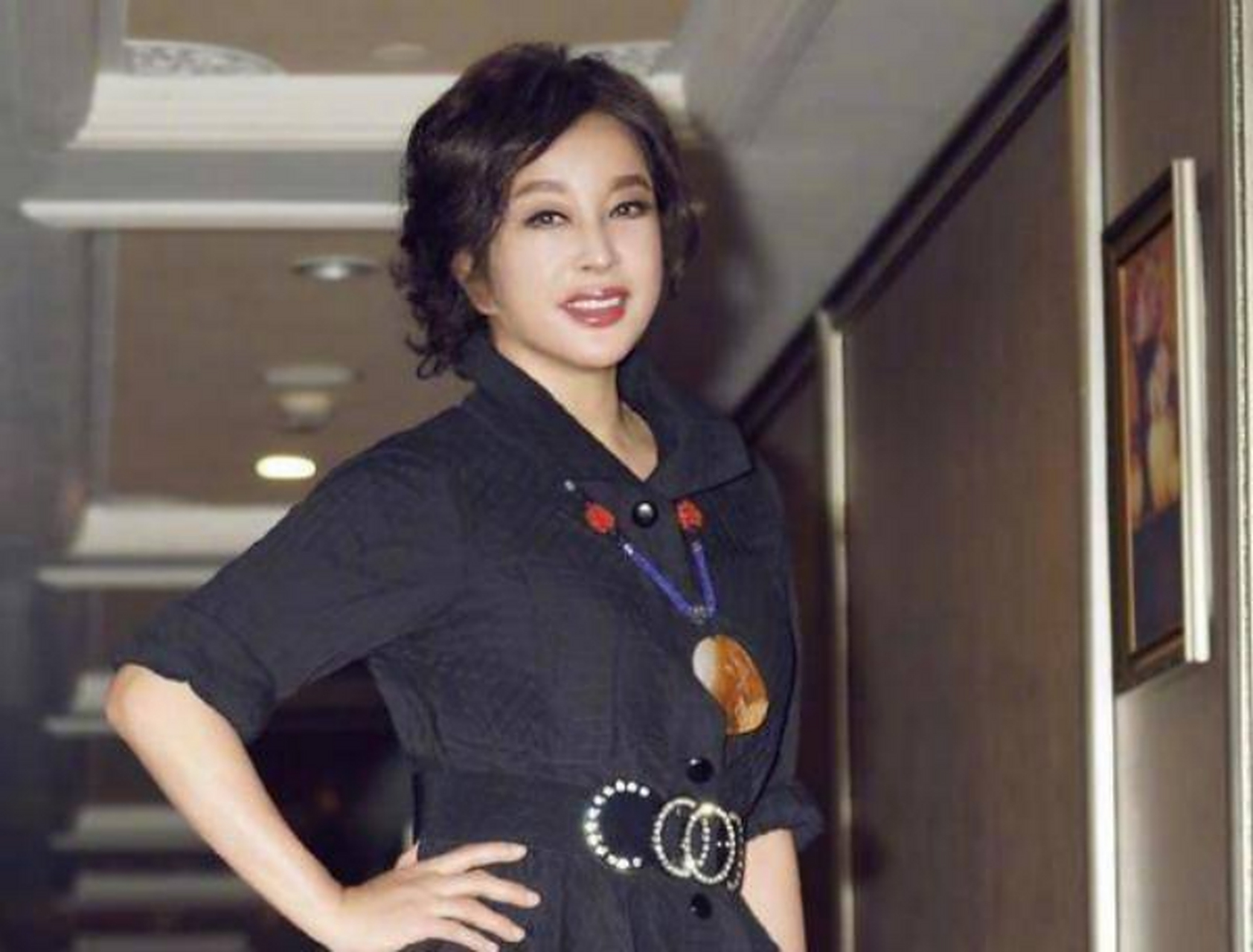 刘晓庆:真实身家曝光!19座豪宅,102亿翡翠引发热议!