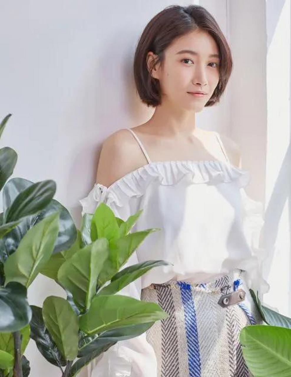 啜妮,一位女星的名字,你知道怎么读吗? 啜妮[chuài nī]