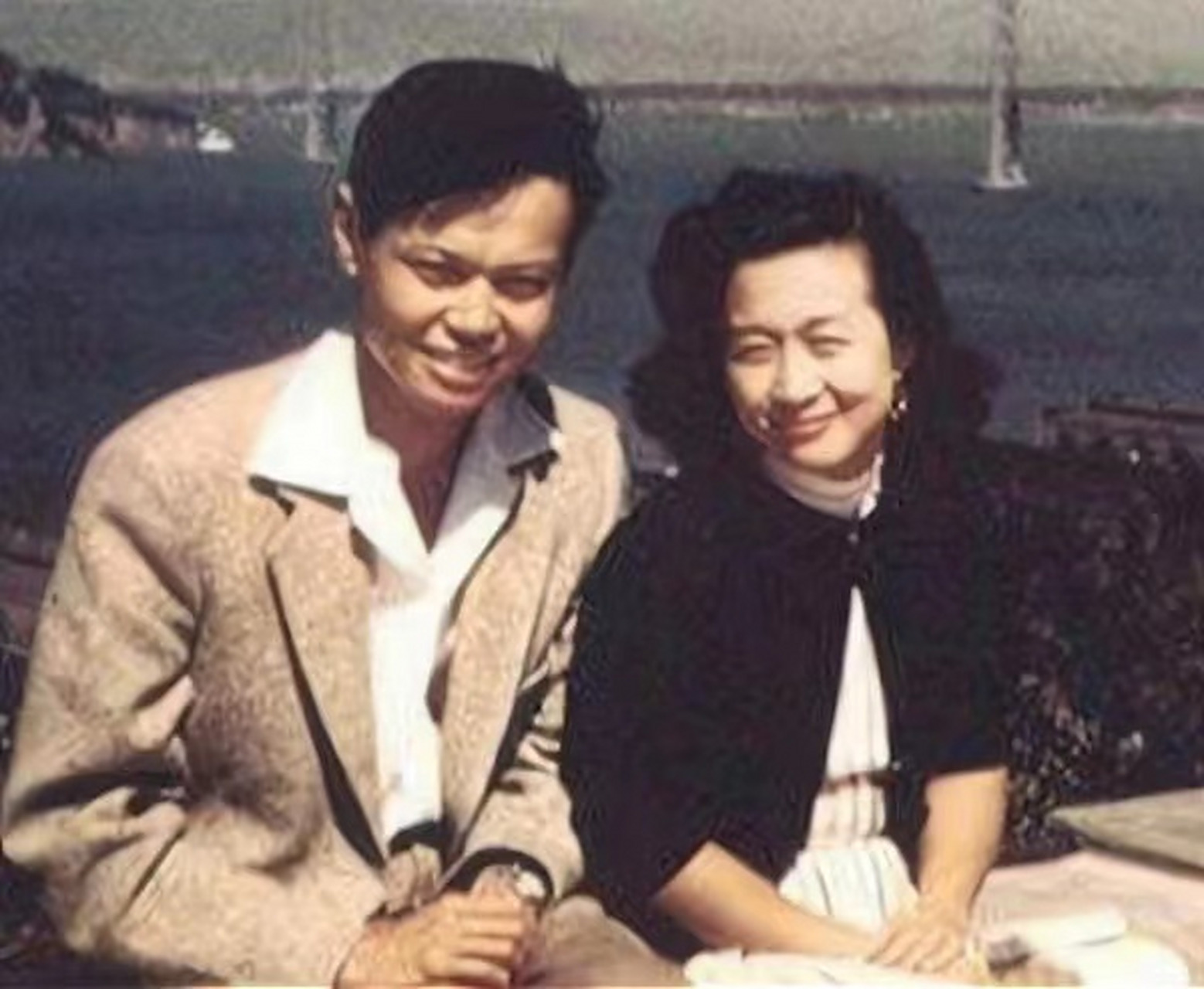 1970年代,周总理盛情款待杨振宁杜致礼夫妇,邀请两位到人民大礼堂的"