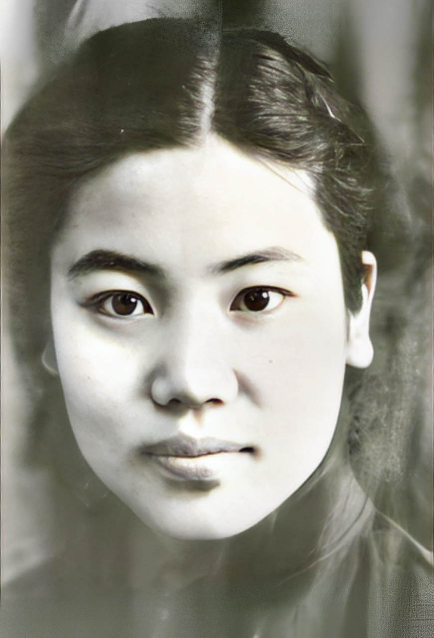 1950年,豫剧大师常香玉狠砸15亿购买战斗机贡献给国家,她是一位侠肝