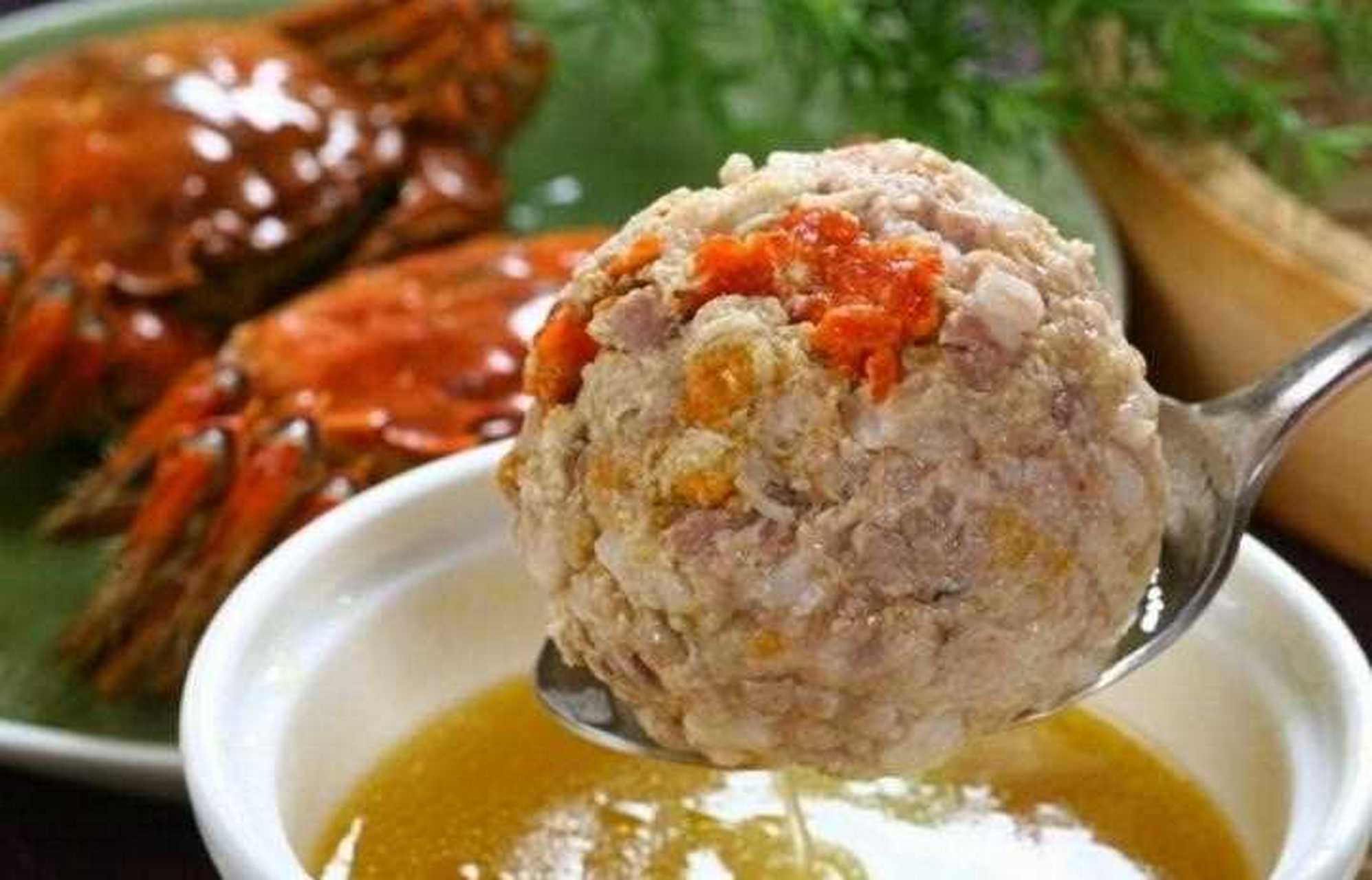 大厨拿手菜——蟹粉狮子头,大煮干丝,水晶肴肉 蟹粉狮子头[抓狂] 做法