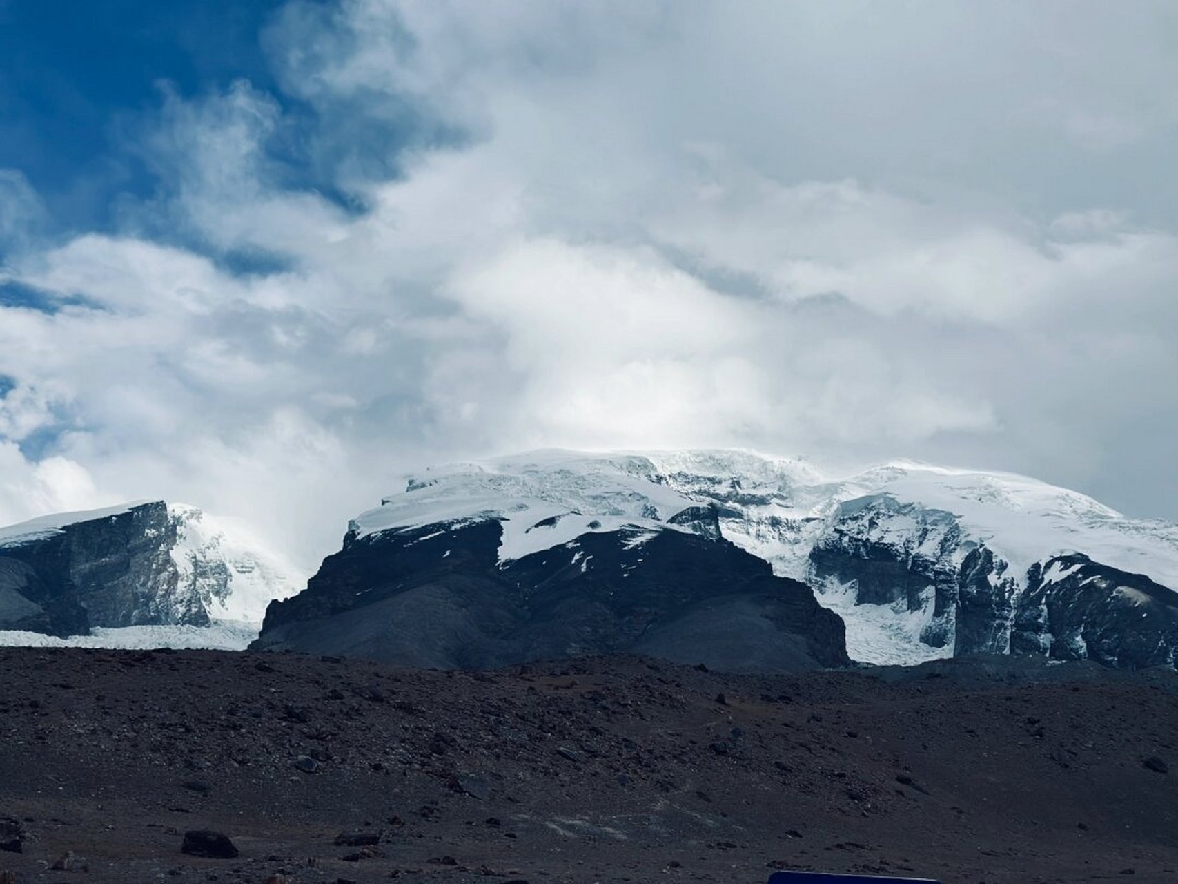 慕士塔格不要去4号冰川,走野路去2号冰川  在规划行程时,我曾深入研究