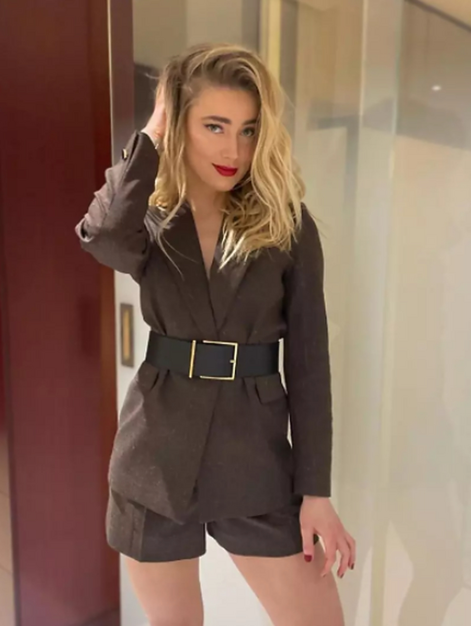 艾梅柏·希尔德(amber heard)自从试图让全球观众把前夫约翰尼·德普