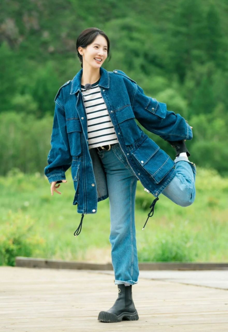 金晨私服穿搭 《现在就出发》早秋同款私服穿搭, 明星私服 爱了