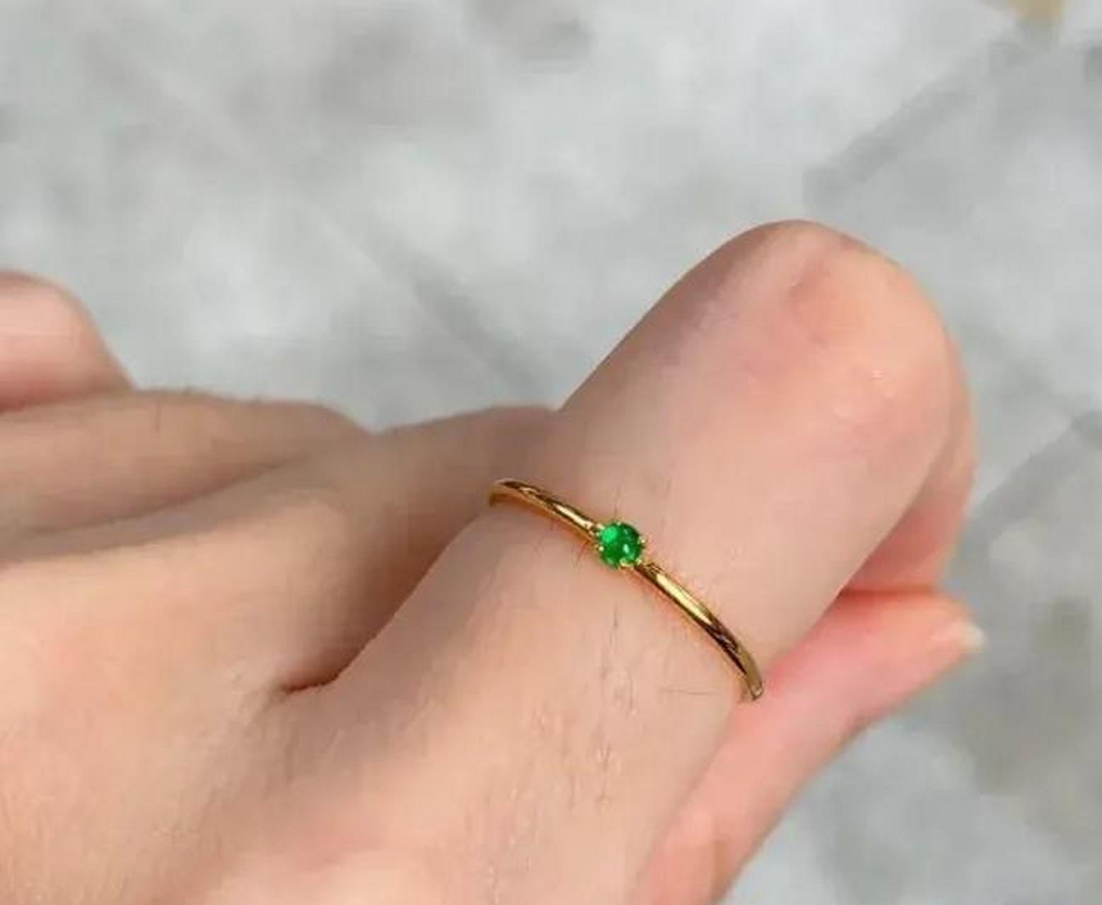 吕布珠宝##点击头像看直播# 钻光翡翠蛋面18k金镶嵌戒指:超级好看,蛋