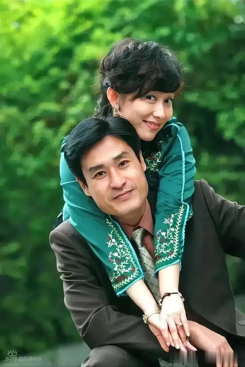 丁柳元,演员,导演,中国电影家协会理事,中国电视艺术家协会理事.