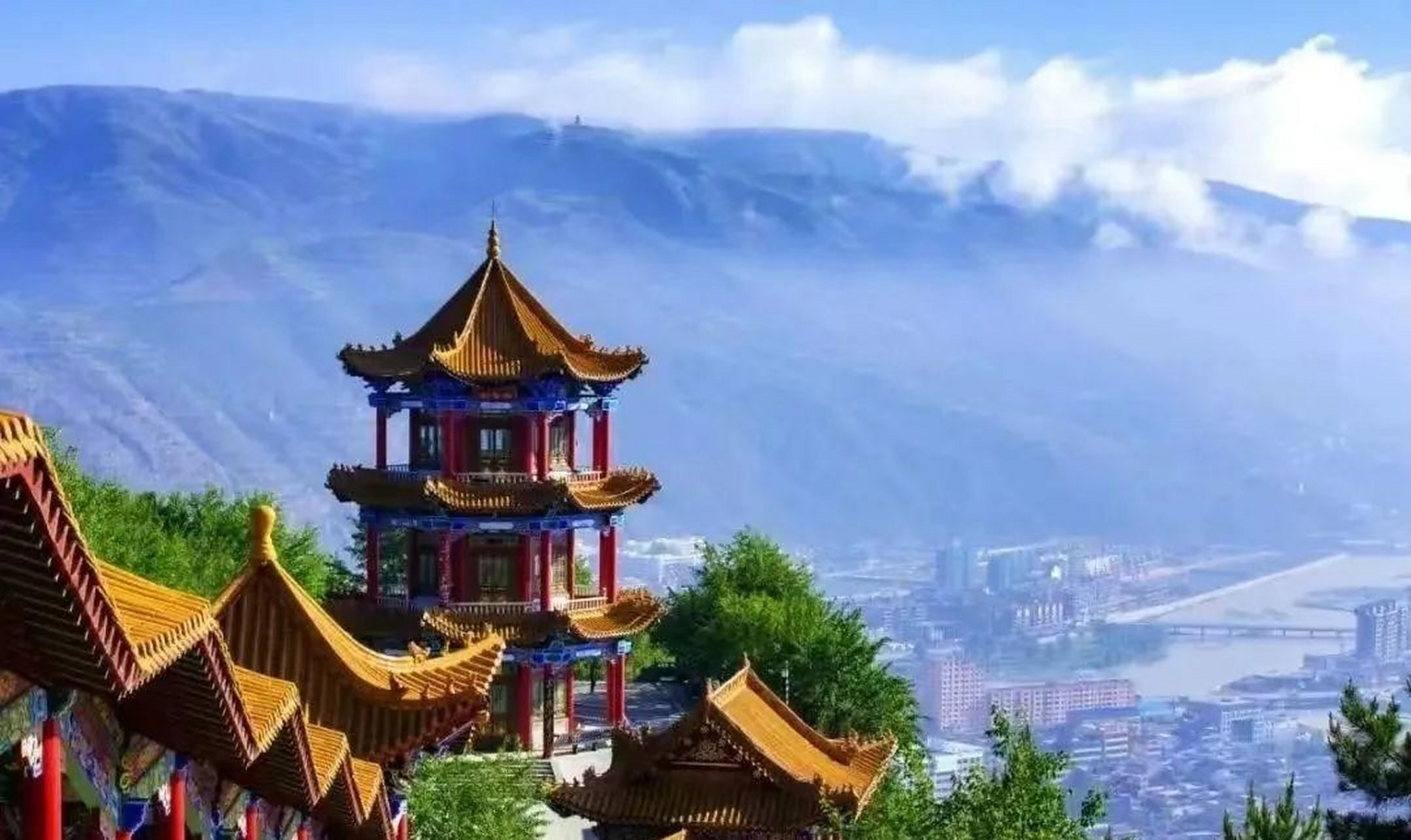 五一去哪玩儿#二郎山省级森林公园位于岷县县城之南,东临叠藏河,北毗