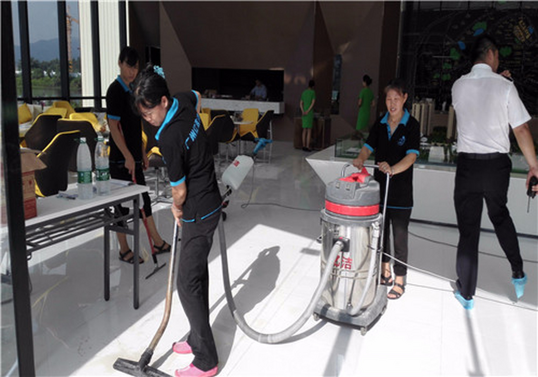 无锡保洁公司之商场开荒保洁 无锡保洁公司#无锡保洁公司# @无锡保洁