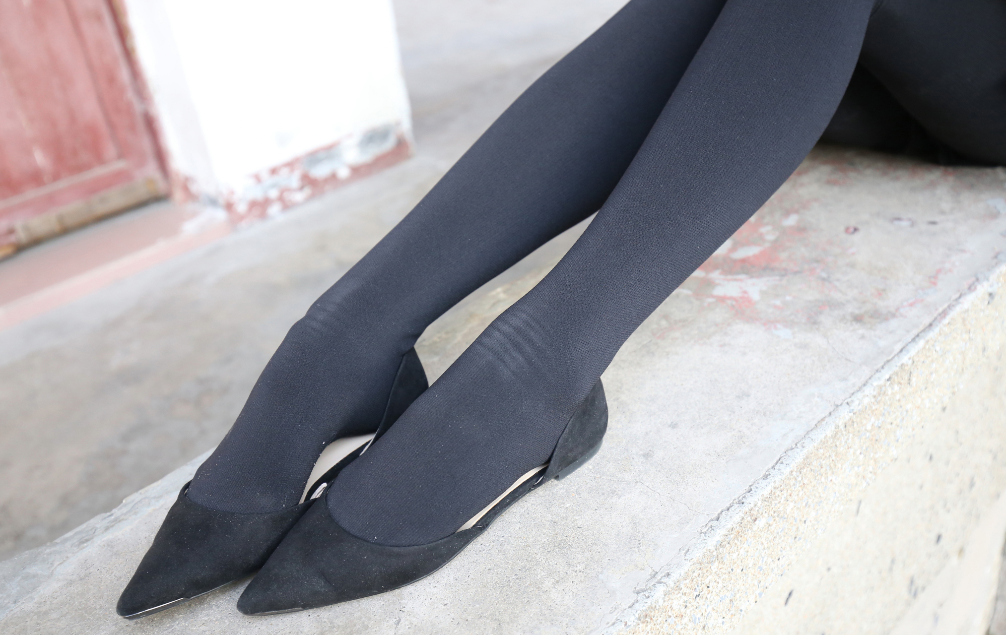 黑色丝袜邻家小妹户外私拍