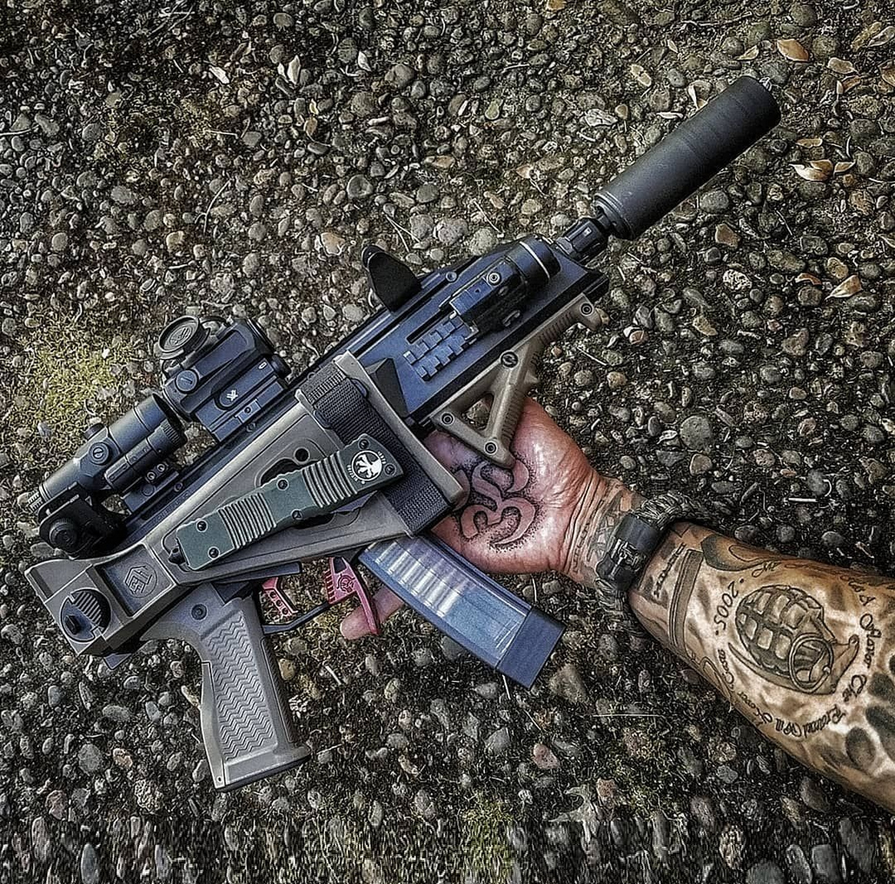 蝎式evo iii冲锋枪.