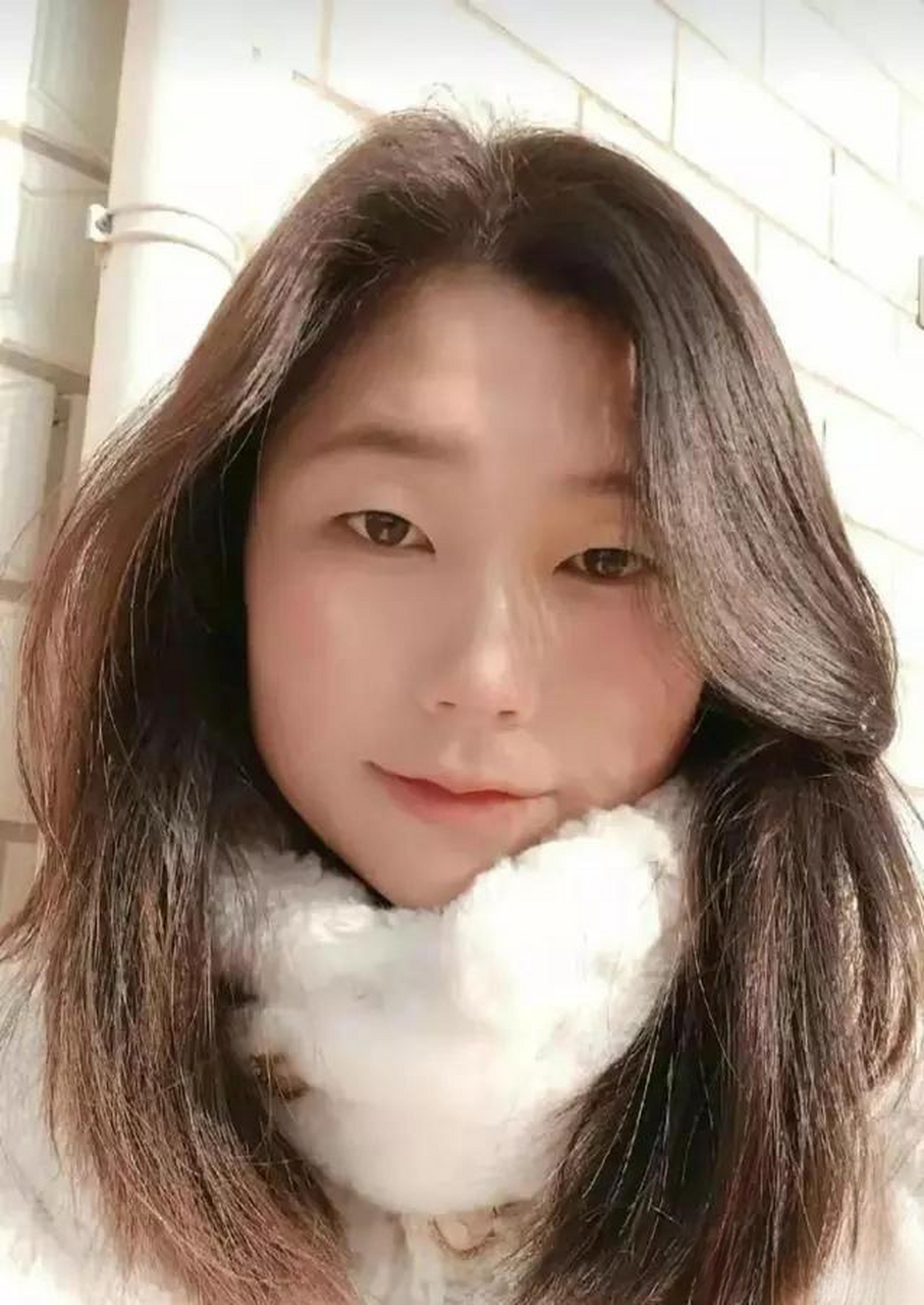 河南24岁"女网红"被丈夫连砍8刀当场身亡,更让人