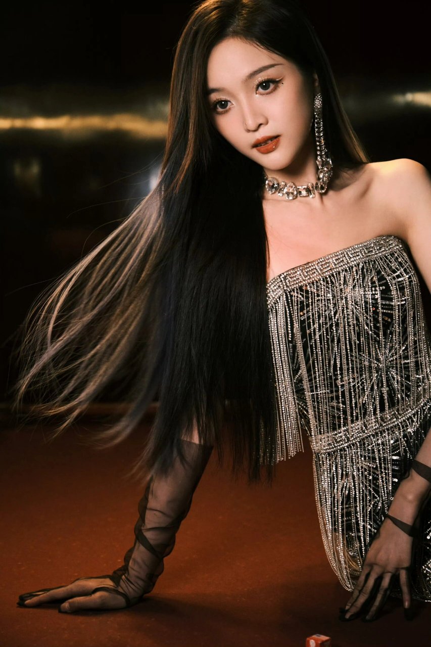 星光大赏可谓是星光熠熠,星光大赏女明星们第二套造型真是让人目不暇