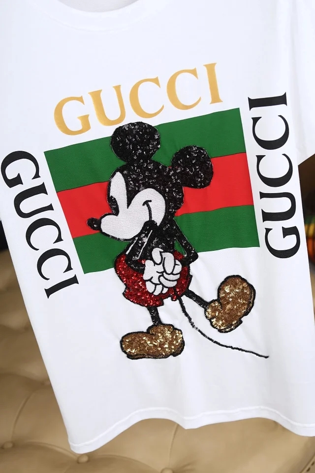古驰gucci,全新推出"鼠你有钱"冰丝短袖!