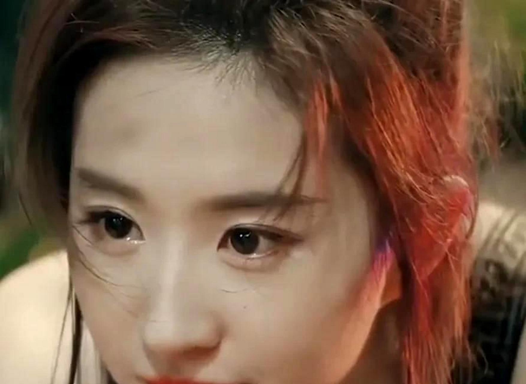 刘亦菲的丹凤眼,眼神流转不停;杨幂的狐狸眼灵动传神;肖战的瑞凤眼