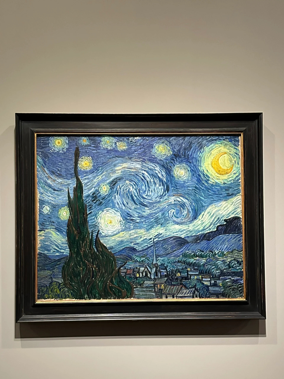 是的就是我在动森里捐赠的《闪烁的名画》 三年后终于在大都会博物