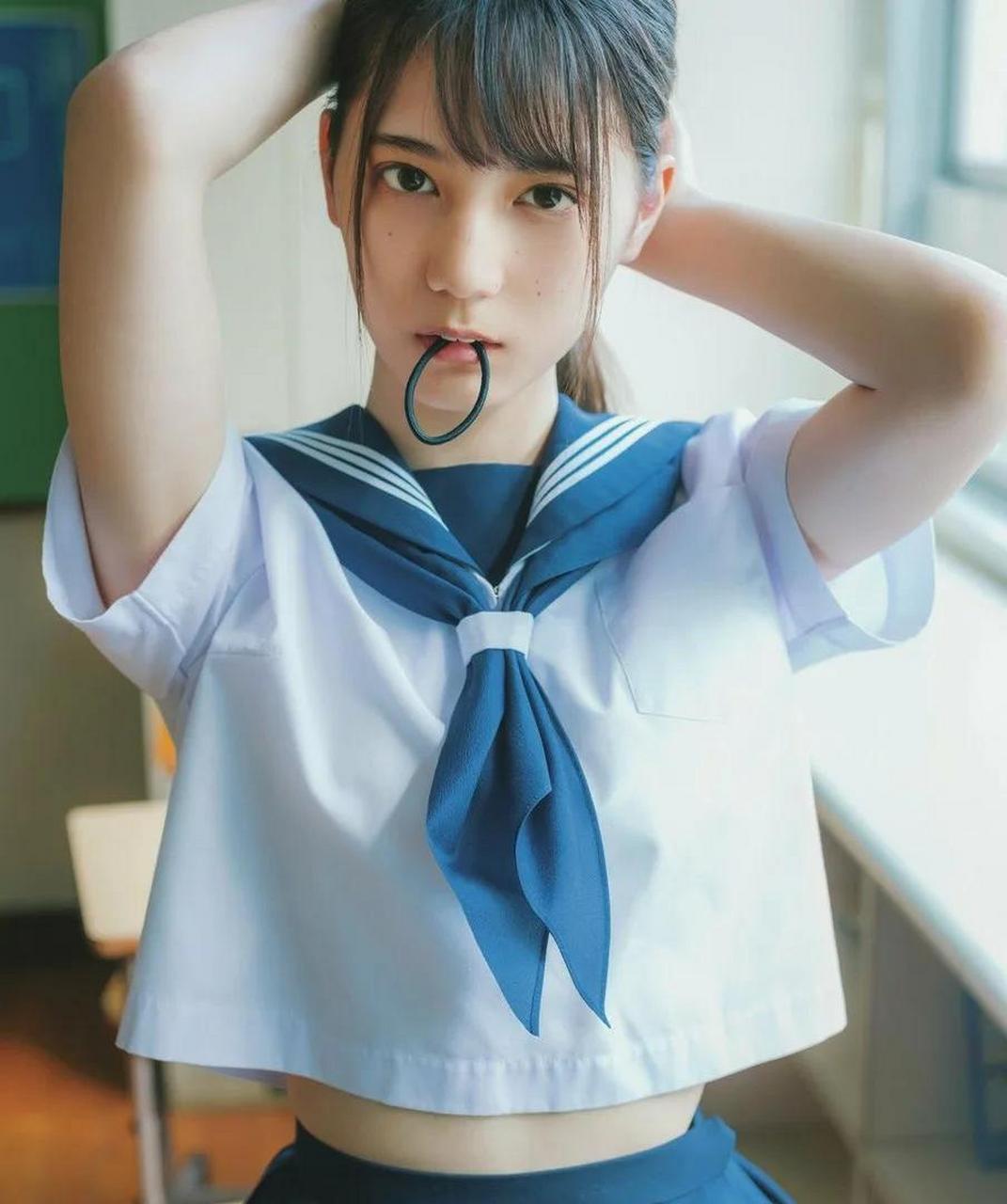 清纯可爱的jk少女户外摄影