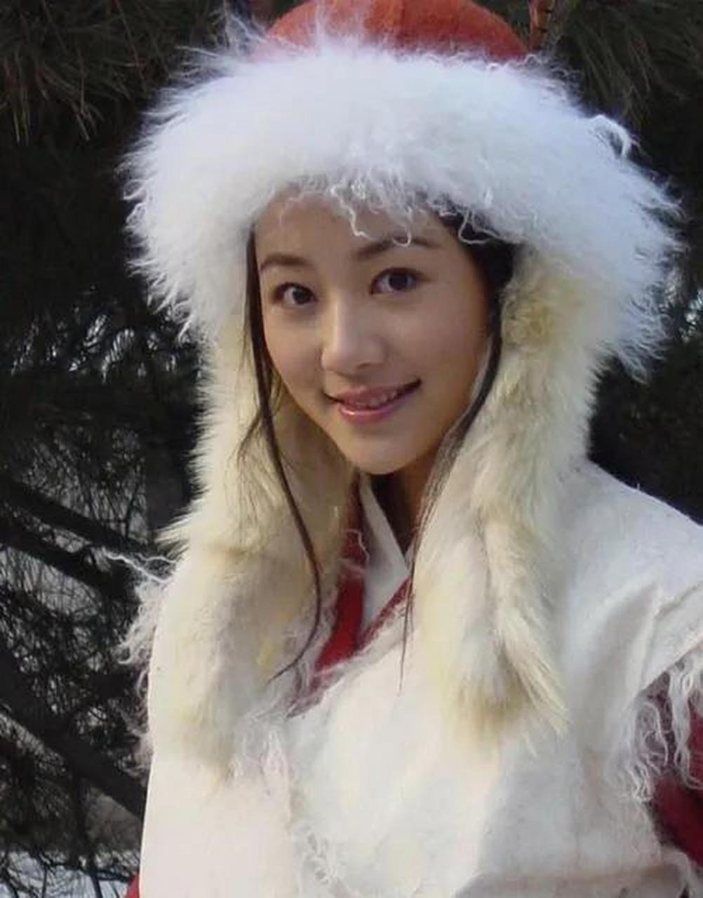 gif创作人# 娱乐圈"零绯闻"12位女明星都有谁?刘亦菲上榜.