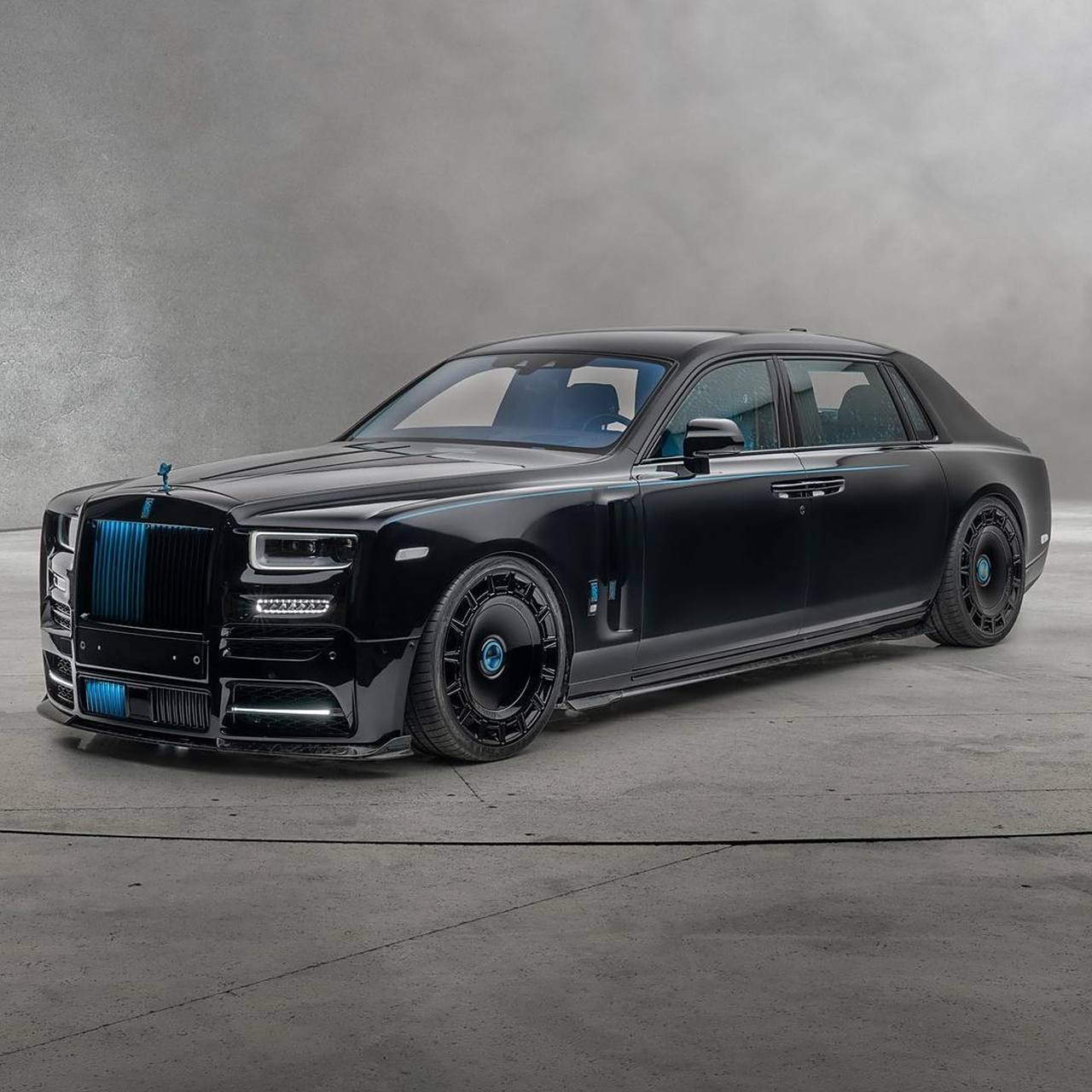 rolls-royce phantom fully customized by mansory#劳斯莱斯幻影