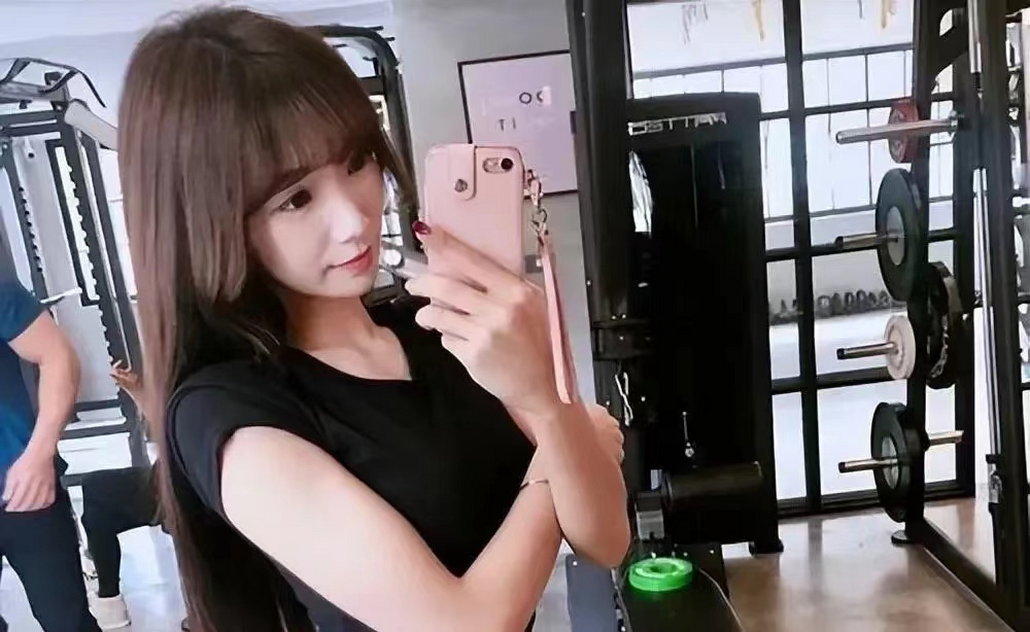 台湾有个女网红叫皮皮,在柬埔寨被绑架,7天遭遇9次侵犯.