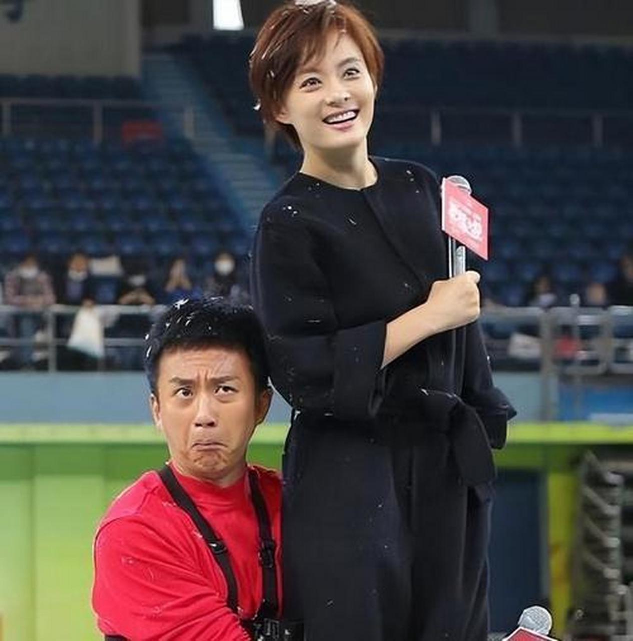 一张旧照片中明星孙俪与杨幂的不同变化.