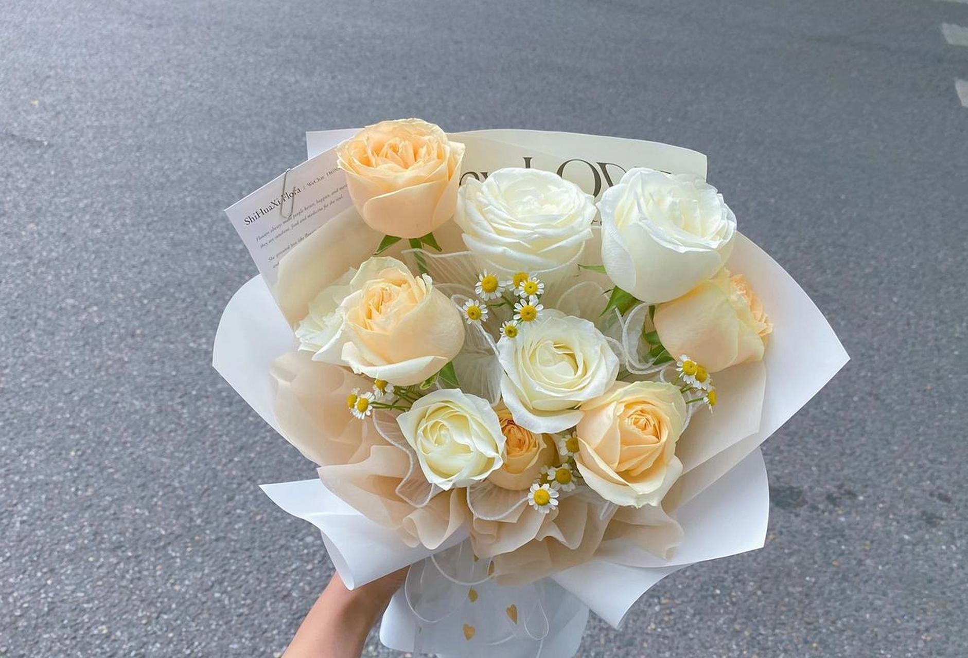 520收到鲜花啦~ [小红花]如果运气不好那就试试勇气吧.