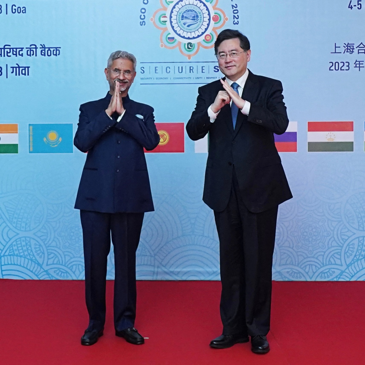 中印外长会晤  中国外交部长秦刚与印度外长苏杰生在上海合作组织外长