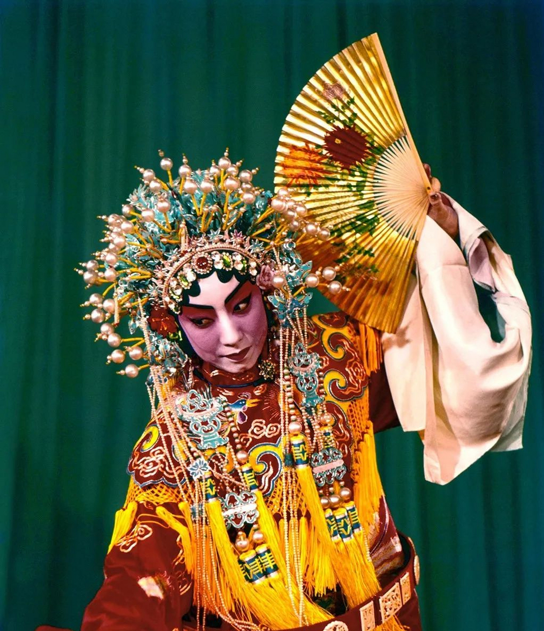 京剧《贵妃醉酒》中的杨贵妃扮演者——京剧表演艺术家杜近芳,1960年