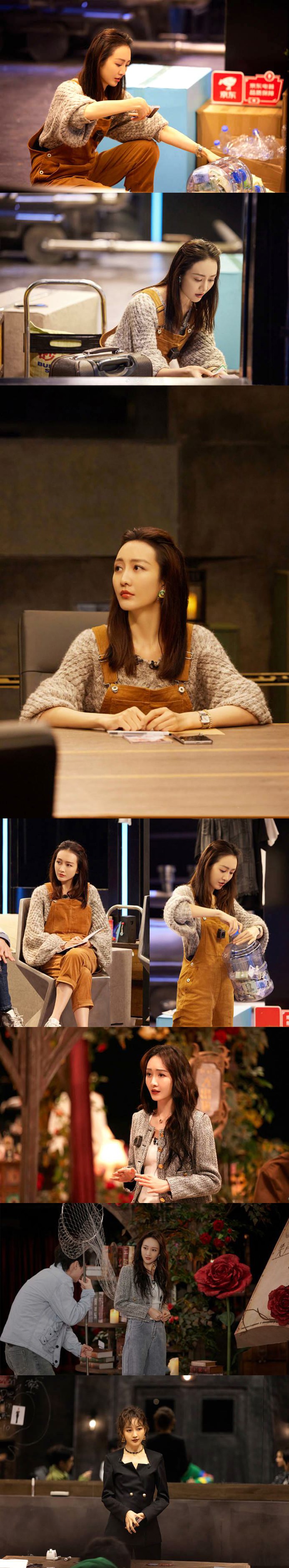 王鸥穿背带裤配粗线毛衣上综艺节目,90度夹腿坐姿太惊艳 #王鸥