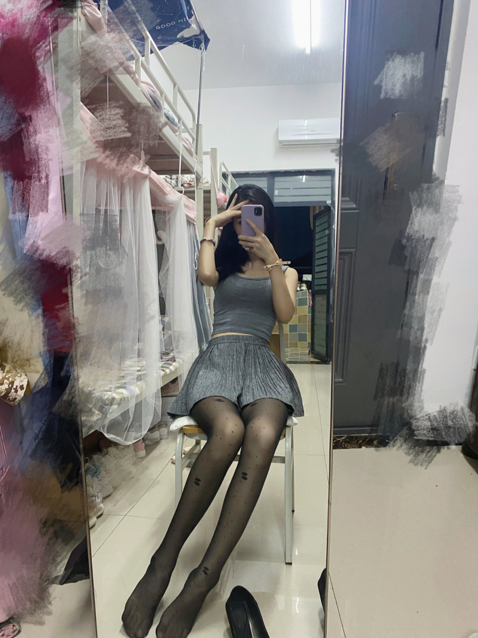 大四学姐的宿舍,不过如此呀