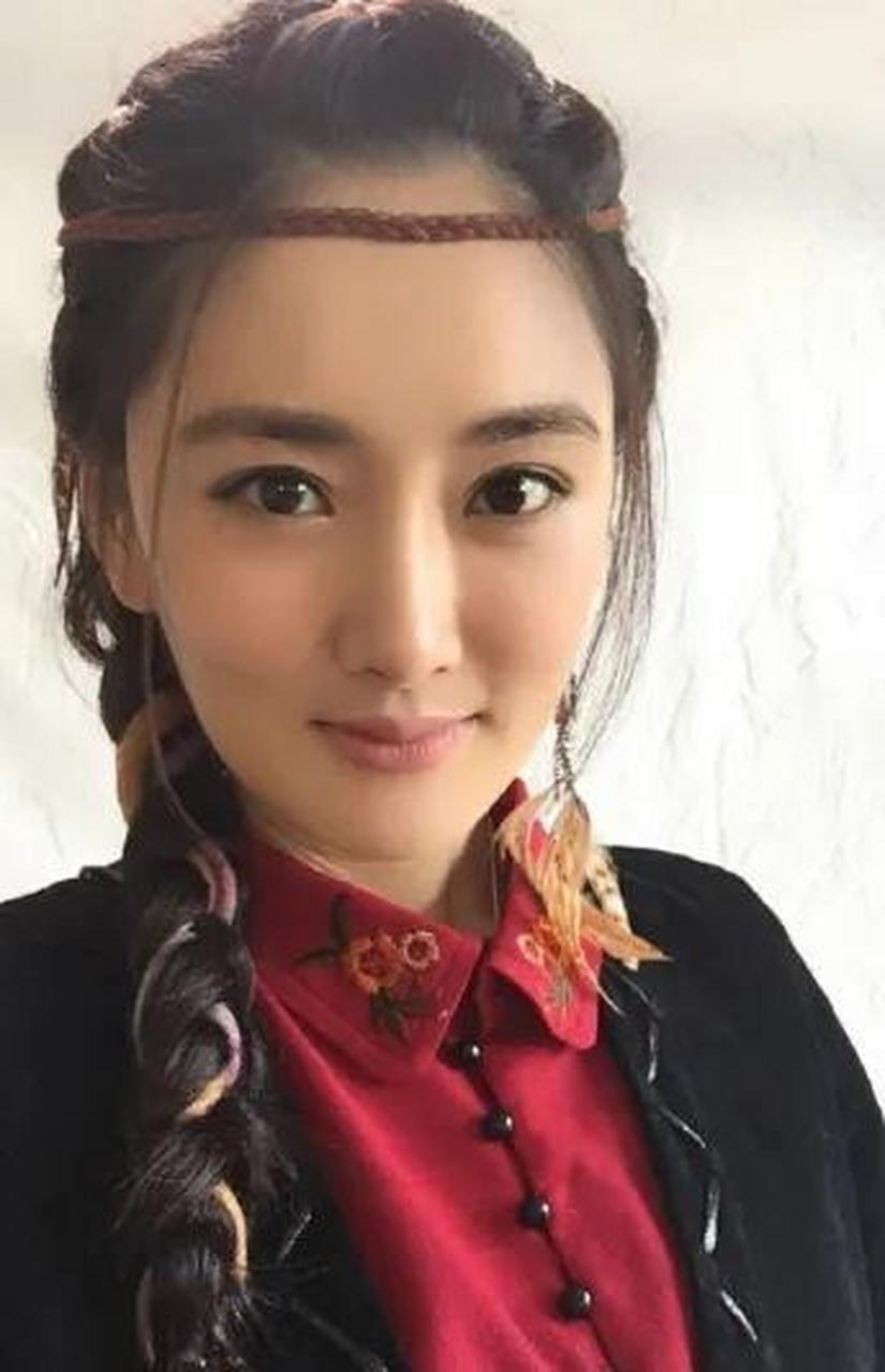 女明星陈洁穿旗袍