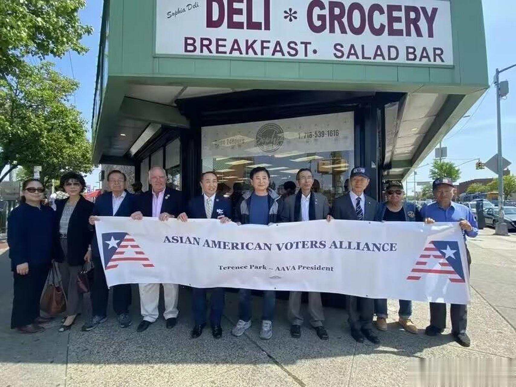 美国纽约法拉盛,一家韩国裔便利店三个月内遭同一伙人抢劫2次,损失