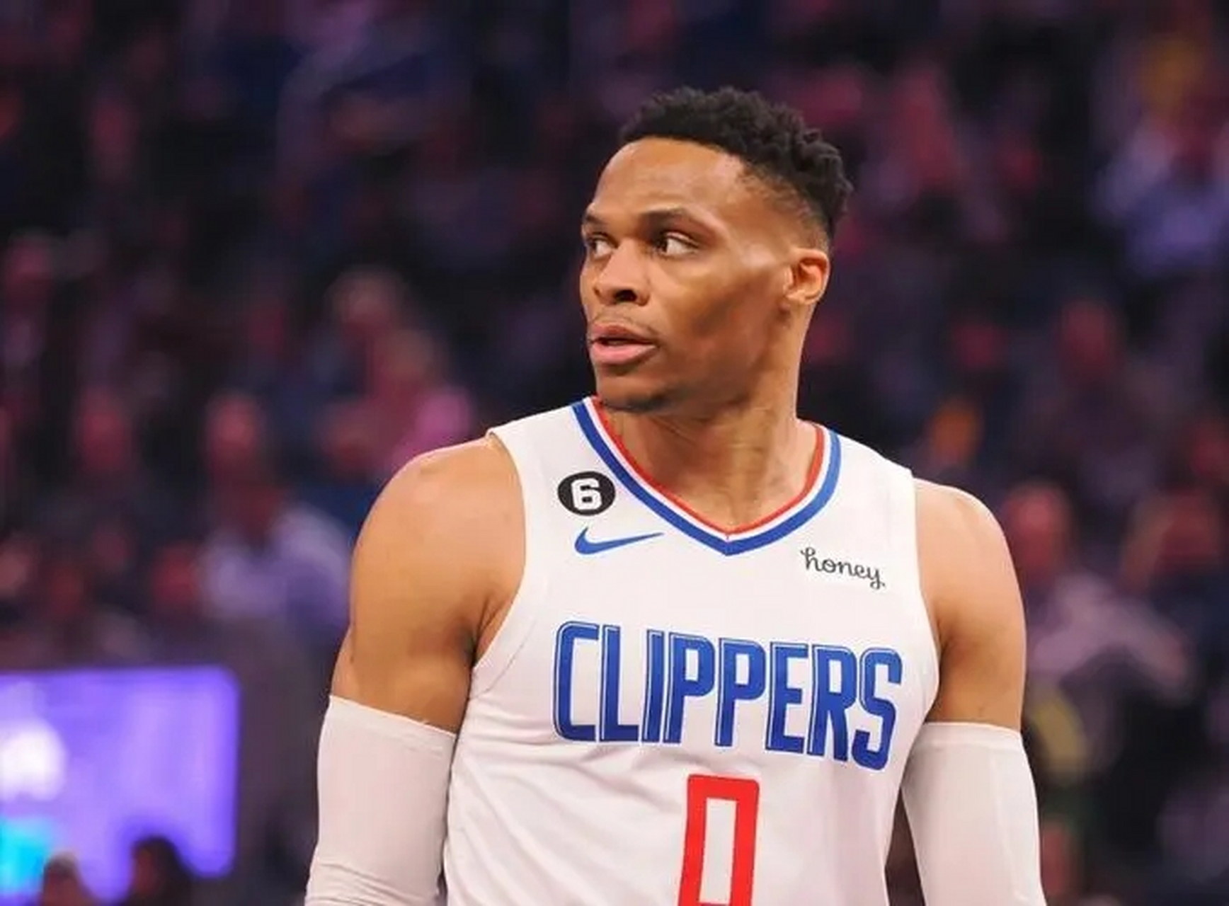 2022-23赛季,威斯布鲁克为快船出战21场,能得到15.8分4.9篮板7.