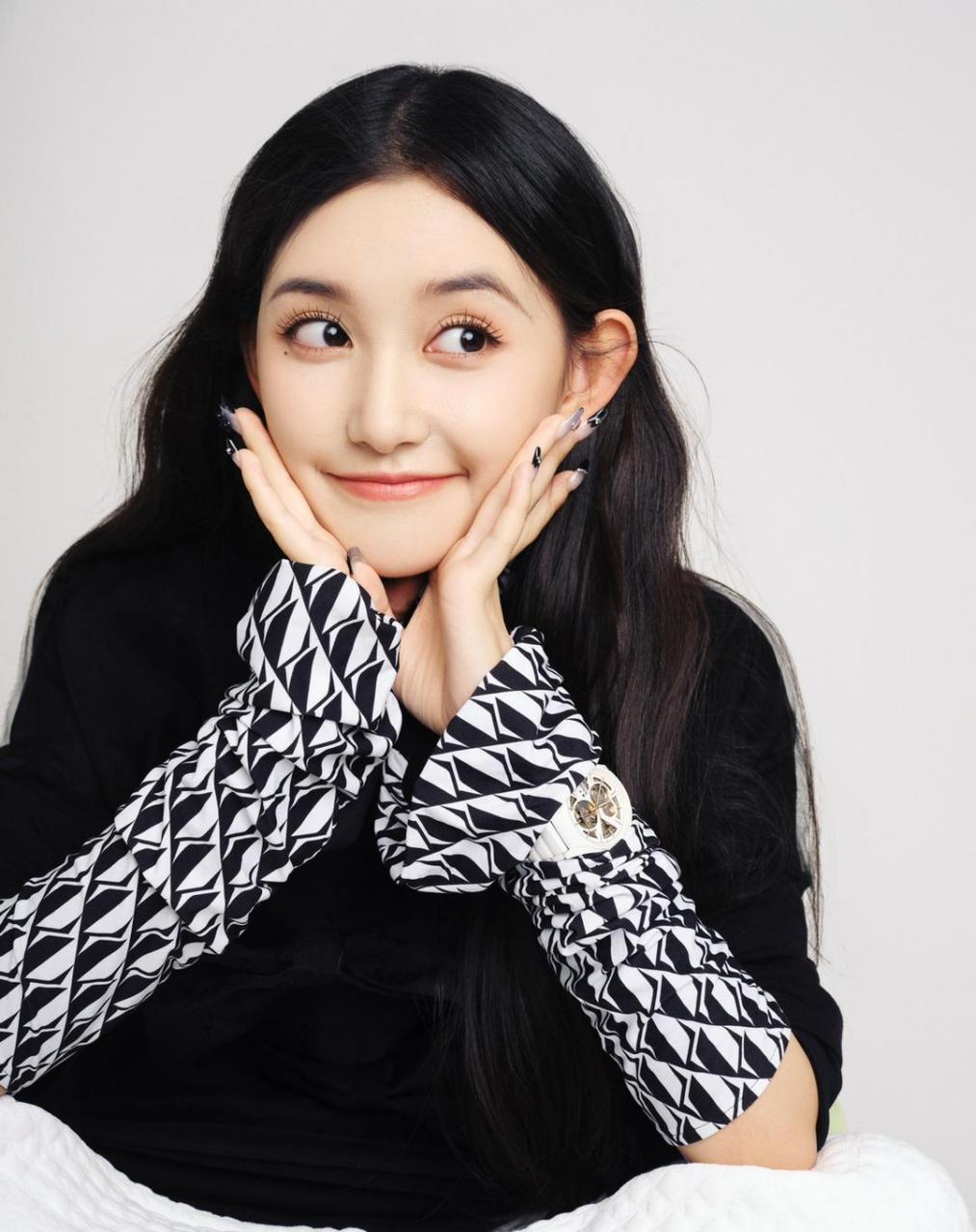 蒋依依漂亮又可爱的"刘西瓜"?