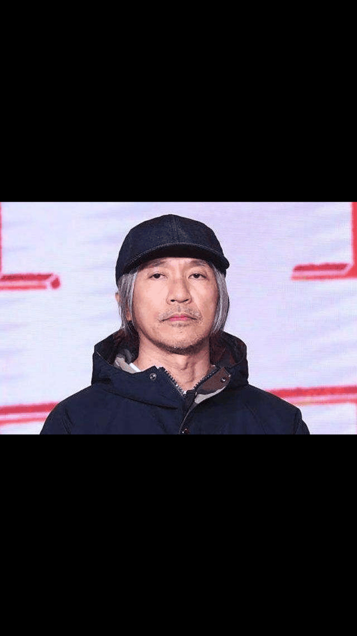 gif创作人# 很多人都很好奇,为什么周星驰老戴着帽子.