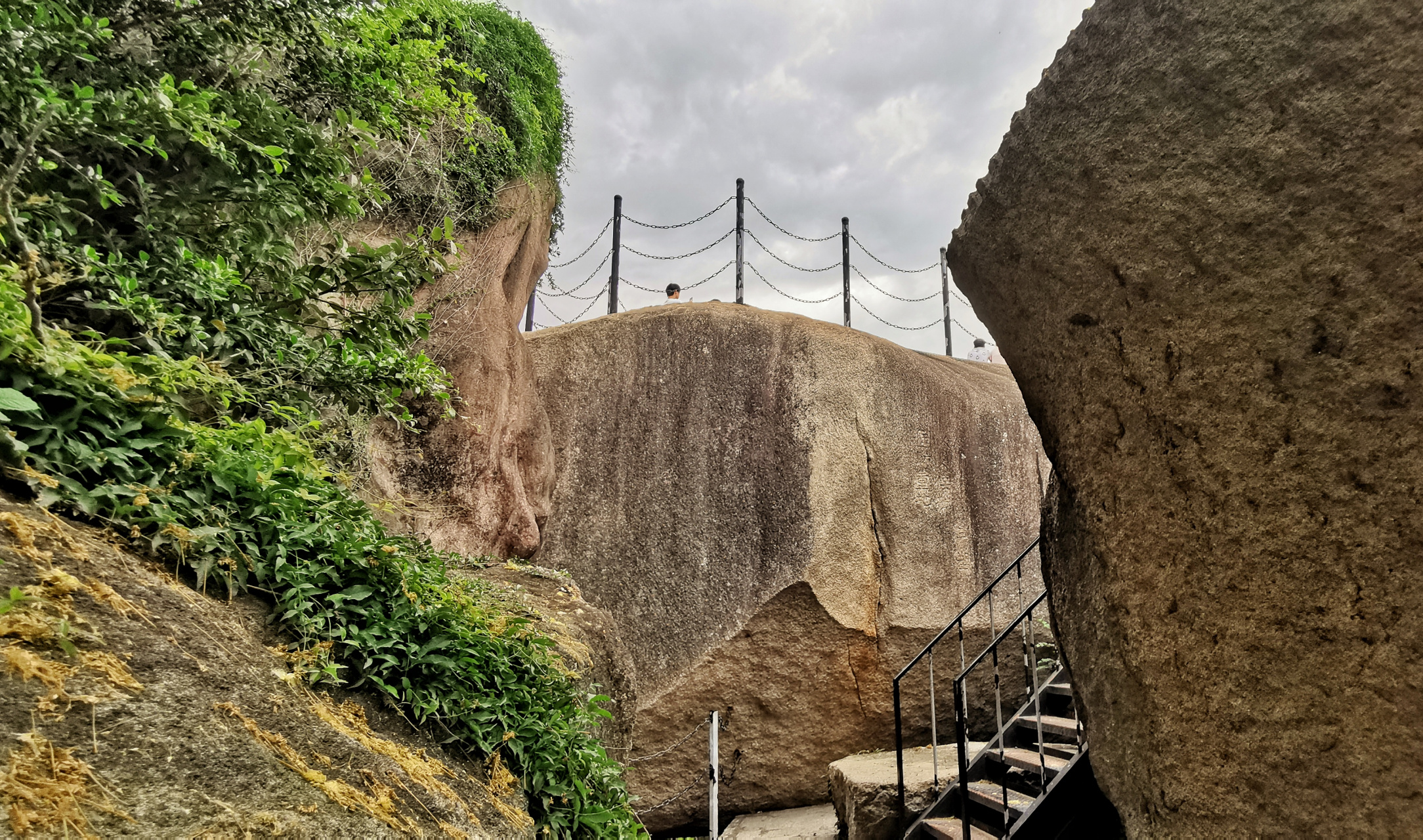 鼓浪屿有个"月光岩",很多厦门人都没去过 鼓浪屿的日光岩大家都知道