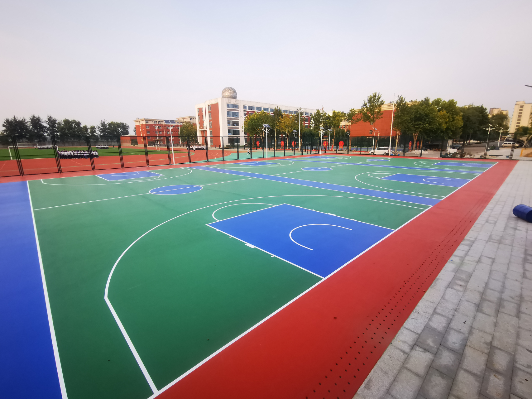 塑胶跑道厂家# #塑胶跑道# #硅pu球场# #硅pu篮球场# #塑胶跑道厂 