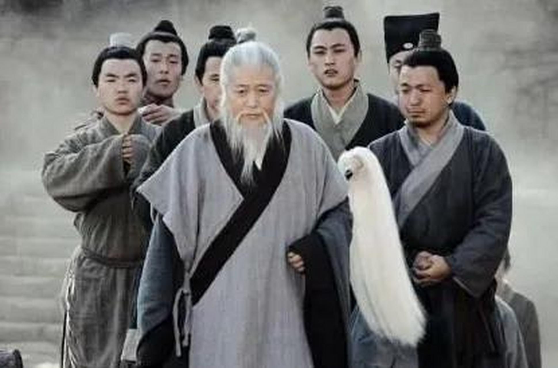 1222年,长春真人丘处机万里西行,终于在中亚地区的塔里寒城见到了成吉