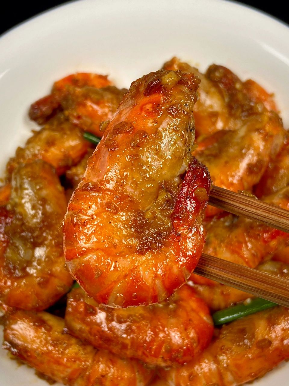 全家一致决定列入年夜饭清单 鲜美的蒜香芥末虾这样做泰香啦,巨好吃!