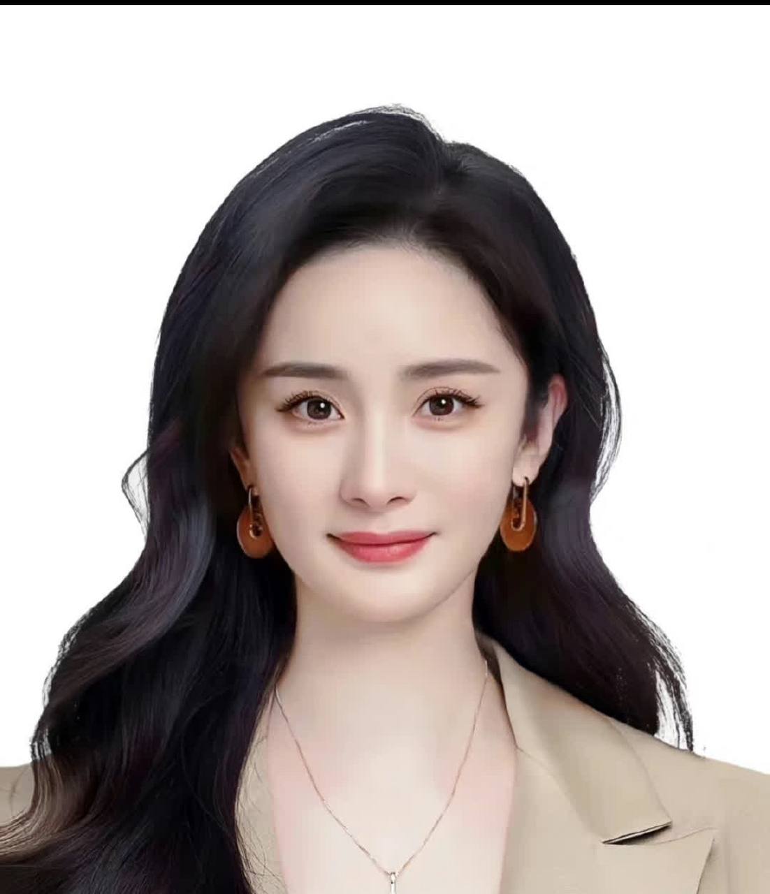 有网友晒出了杨幂的证件照,真的很漂亮!  [花朵][坏笑]