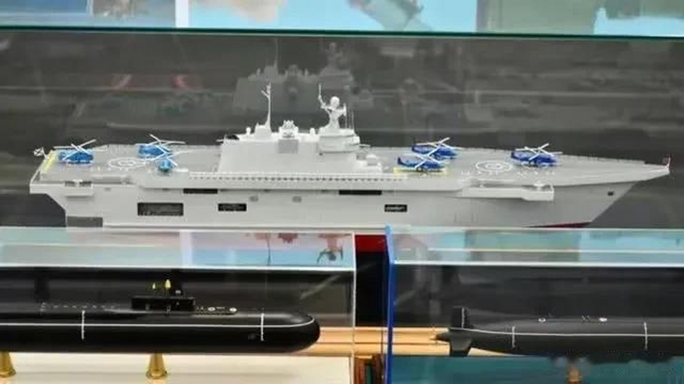 俄罗斯23900型两栖攻击舰建造3年,还只见一个舰首,建造进度极度缓慢